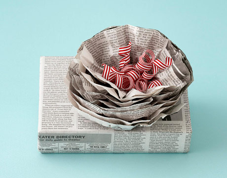 http://www.countryliving.com/crafts/projects/creative-gift-wrap-ideas-1209#slide-3